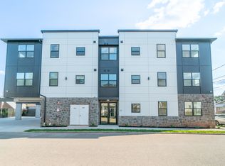 52 Wheeler Ave, Carteret, NJ 07008