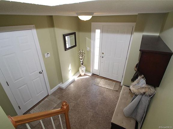 3rd image of 1158 Hartford Tpke Unit 13