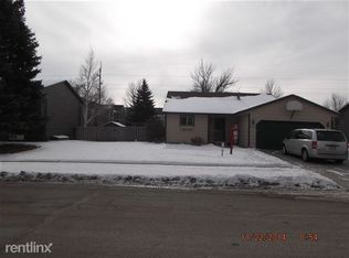 5505 W Dardanella Rd, Sioux Falls, SD 57106