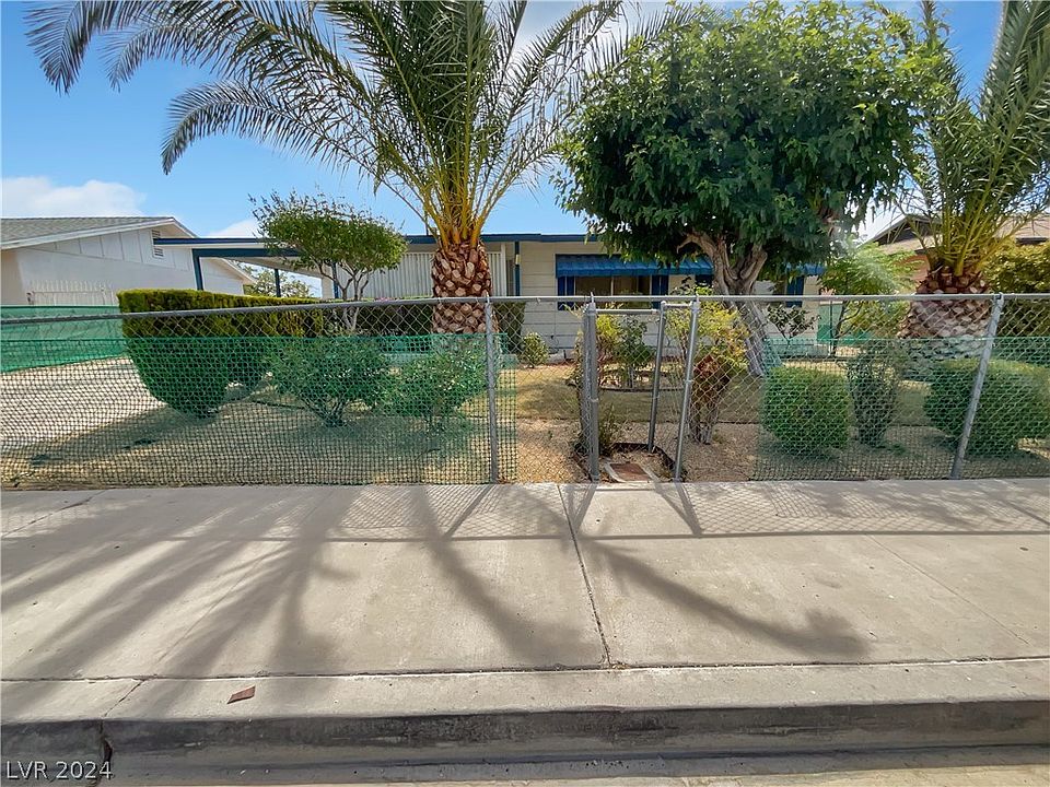 1st image of 725 Carpenter Dr