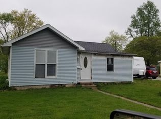 812 E Overton St, Tuscola, IL 61953