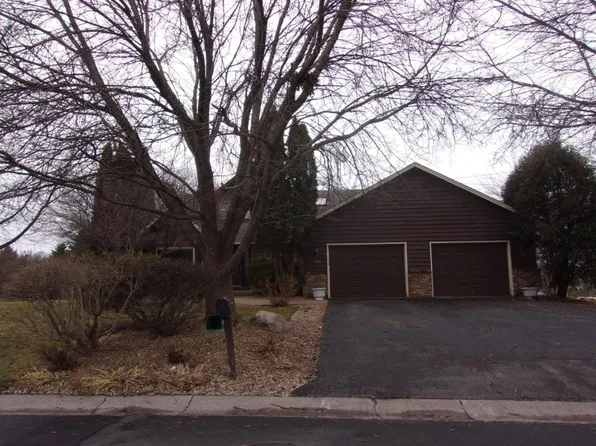 9569 Rosewood Ln N, Maple Grove, MN 55369