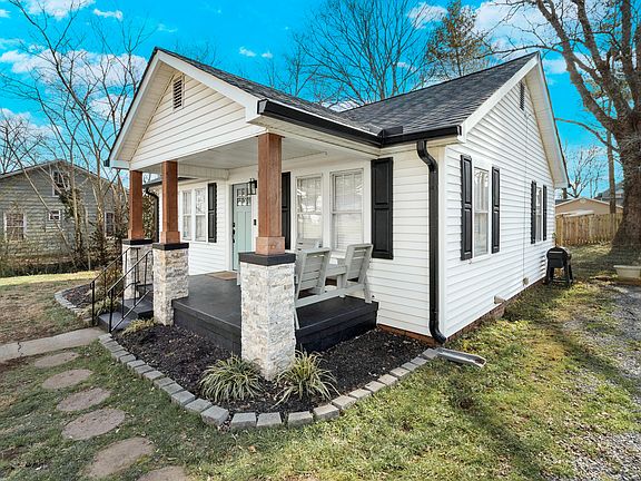 5th image of 401 Wabash St