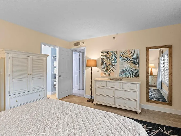 1001 Benjamin Franklin Dr #512 — Photo 18