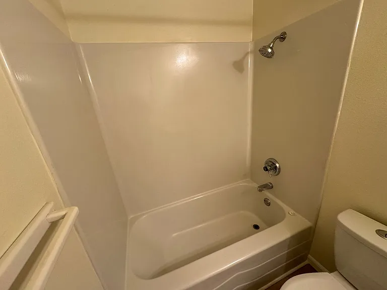 752 SE 4th St — Photo 50