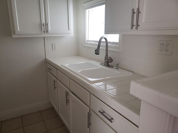 5th image of 73 Alamitos Ave APT 6