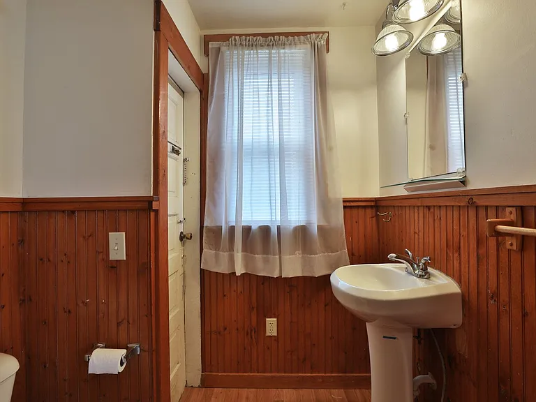 21 E Blake Ave — Photo 21