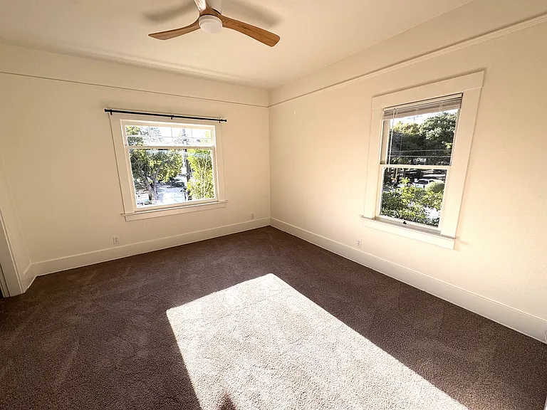 1536 Chapala St #1536 — Photo 10