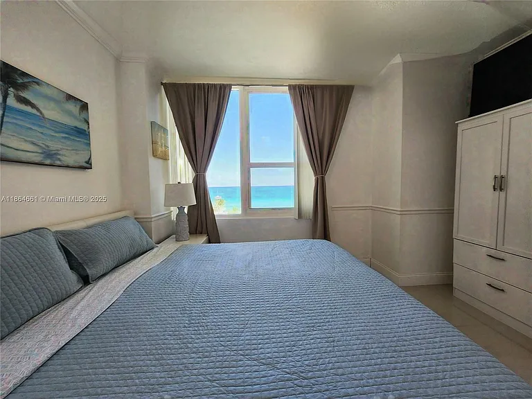 3505 S Ocean Dr #707 — Photo 18
