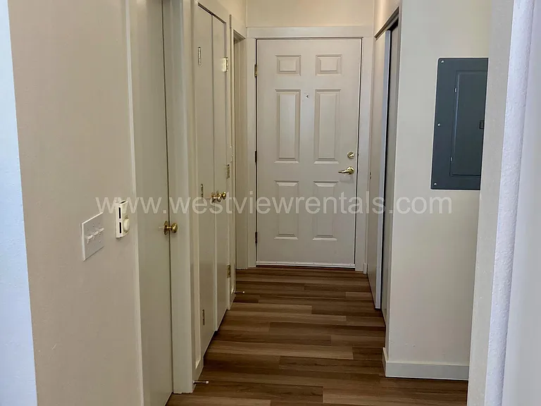524 32nd St #402 — Photo 33