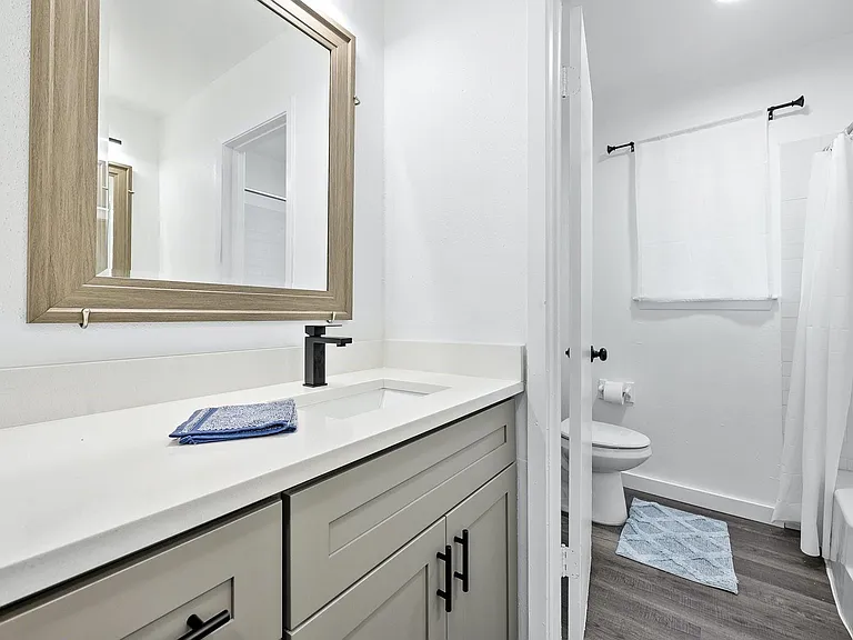 1706 Elmhurst Dr #A — Photo 13
