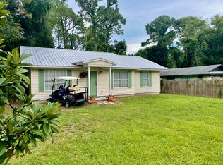 245 Jacobi Oneal Ln, Apalachicola, FL 32320