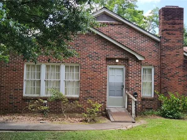823 Mesopotamia St, Eutaw, AL 35462