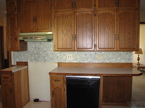 3rd image of 1015 N Lindale St