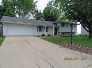 141 Justice Dr, East Peoria, IL 61611
