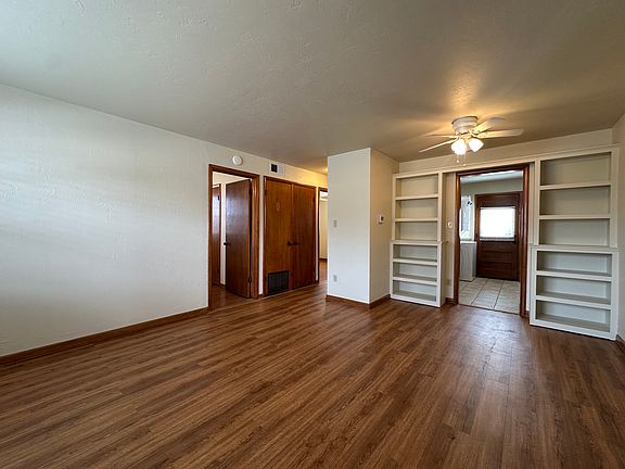 2nd image of 500 Stinson St APT 8