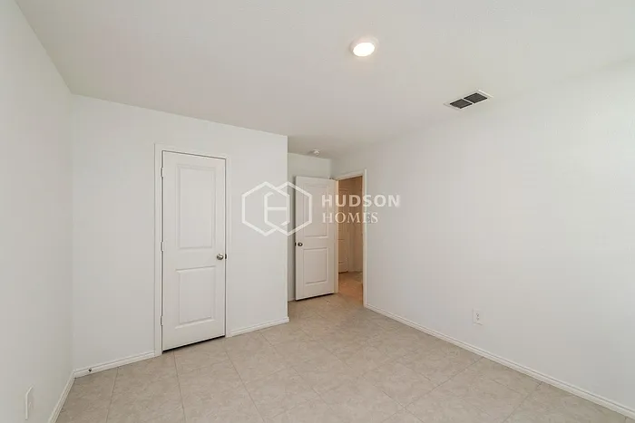 2983 Wallace Wells Ct — Photo 15