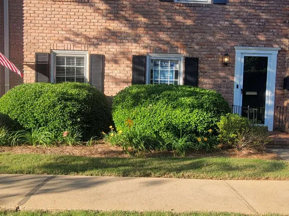 3 S Stratford Dr, Athens, GA 30605