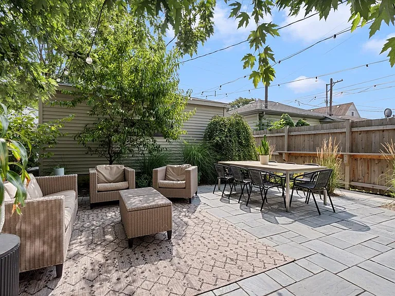 3247 N Central Park Ave #2 — Photo 36