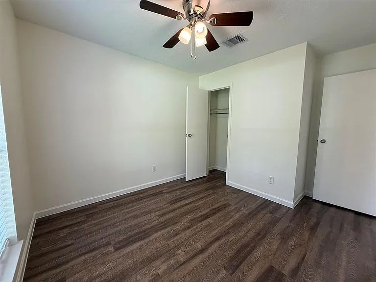 8 N Circlewood Gln — Photo 24