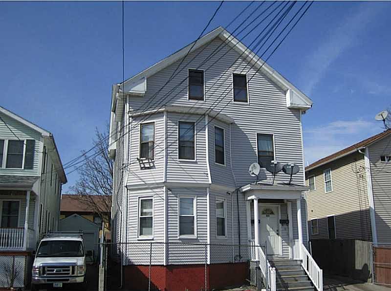 2nd image of 481 Potters Ave