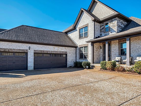 2nd image of 105 Monteview Dr