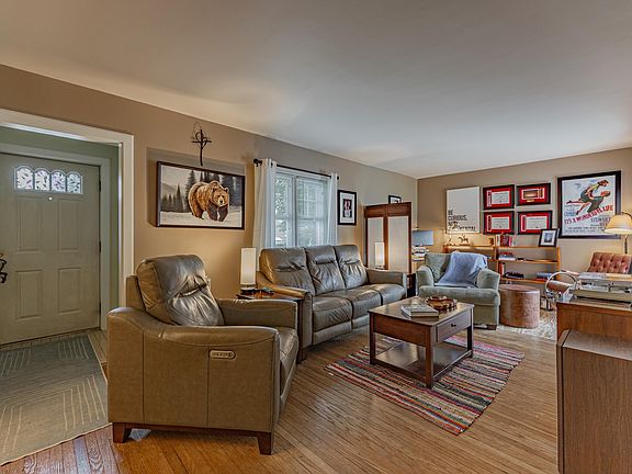 5th image of 3013 E Cherry St