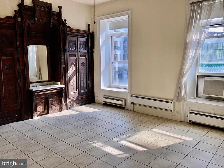 1122 S Broad St #2R — Photo 7