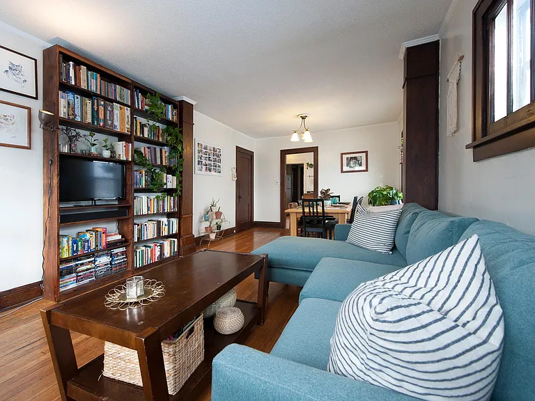 2408 Plymouth Ave N #3 — Photo 4
