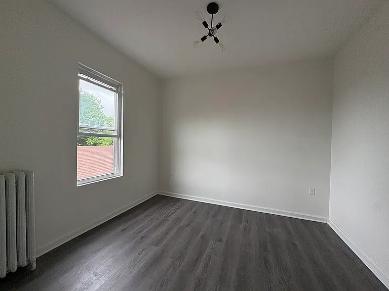 103 Camden St — Photo 4