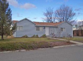 504 Danjou St #D, Zillah, WA 98953