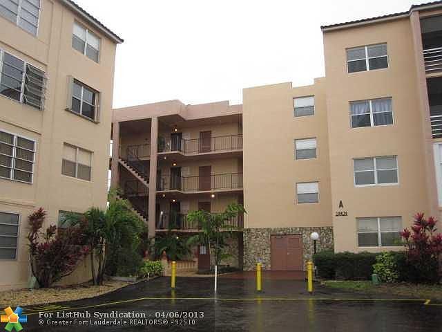 1st image of 2821 Somerset Dr APT 307