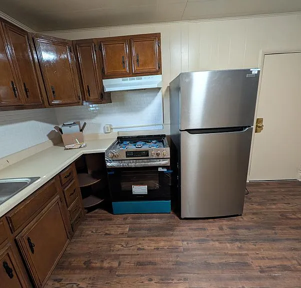 335 Poplar St — Photo 7
