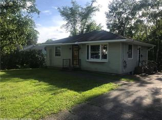 56 Hillside St, Presque Isle, ME 04769