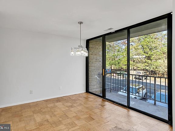4th image of 523 N Armistead St APT 102