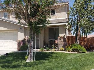 14814 Rosemary Dr, Victorville, CA 92394