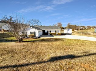 206 Carl Cedar Hill Rd, Winder, GA 30680