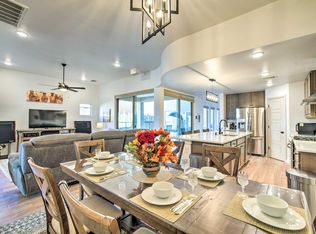 34 Blue Feather Rd, Santa Fe, NM 87508