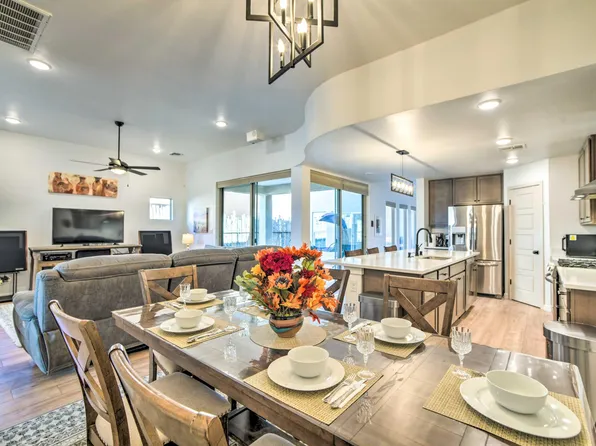 34 Blue Feather Rd, Santa Fe, NM 87508