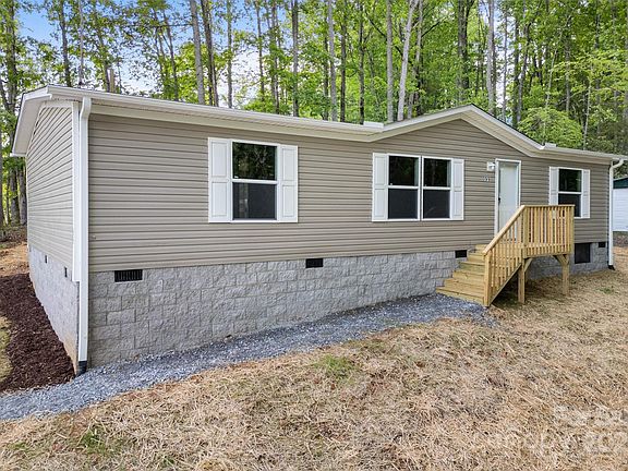 3rd image of 99 Sandy Hill Ln