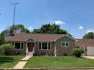 1218 Tomike St, Lake Geneva, WI 53147