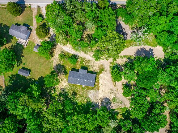 2nd image of 8840 Igou Gap Rd