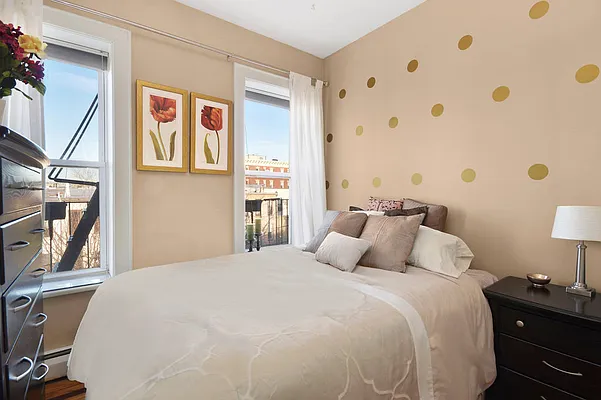 Sold by Corcoran | media 8