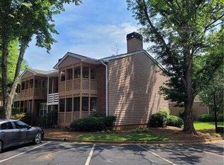 252 Quail Run, Roswell, GA 30076