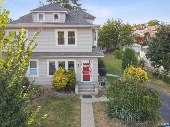 154 Santiago Ave, Rutherford, NJ 07070