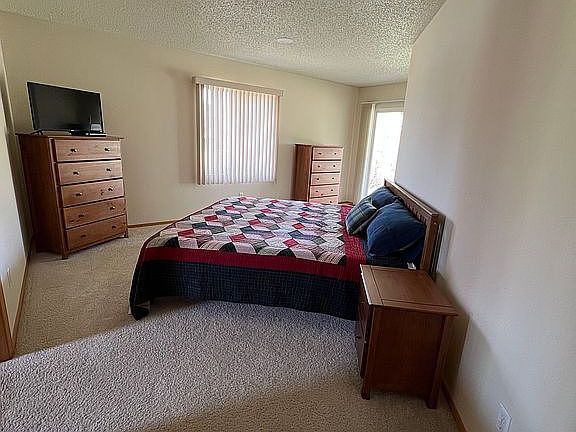 5th image of 400 N Carbon St