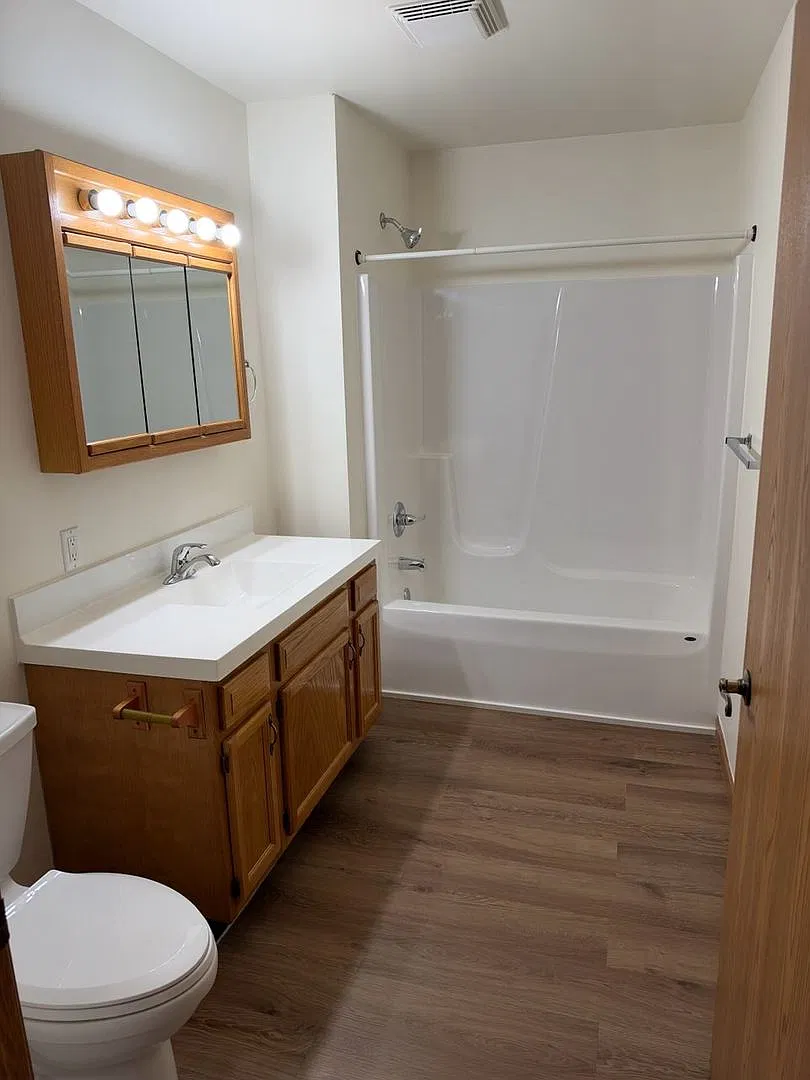 Forest View Apartments — Photo 2