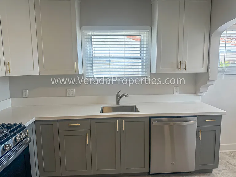 3738 Villa Ter — Photo 11