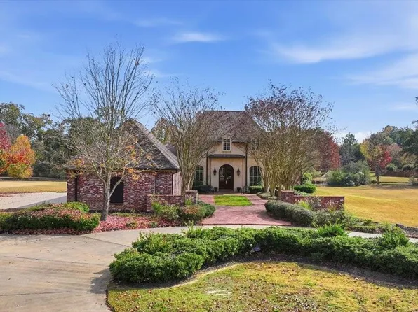 551 Twin Cedars Dr, Madison, MS 39110