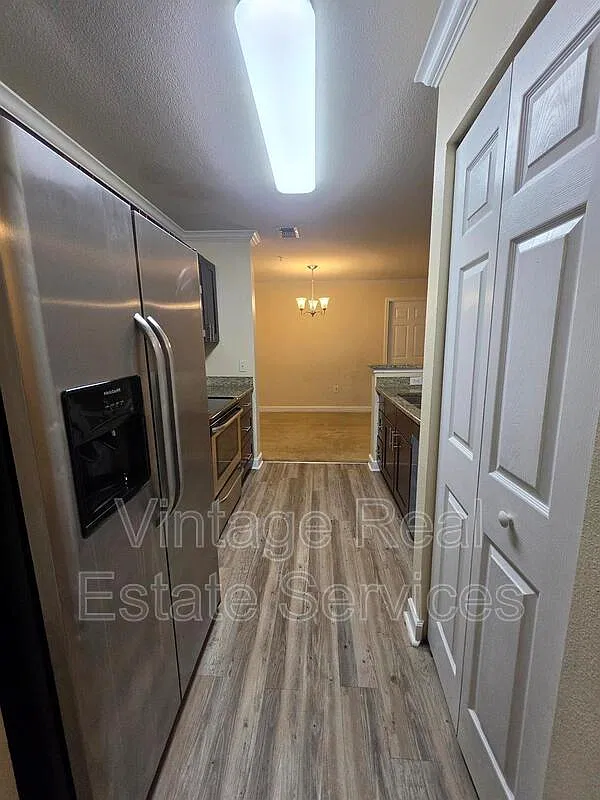 2 bed, 2.0 bath, 1205 sqft, $1,400 — Photo 4